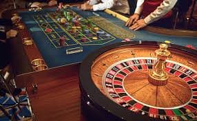 Sảnh live casino baccarat với dealer thật phát trực tiếp tại 8win55